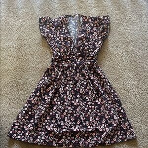 Elegant Floral V-Neck Dress